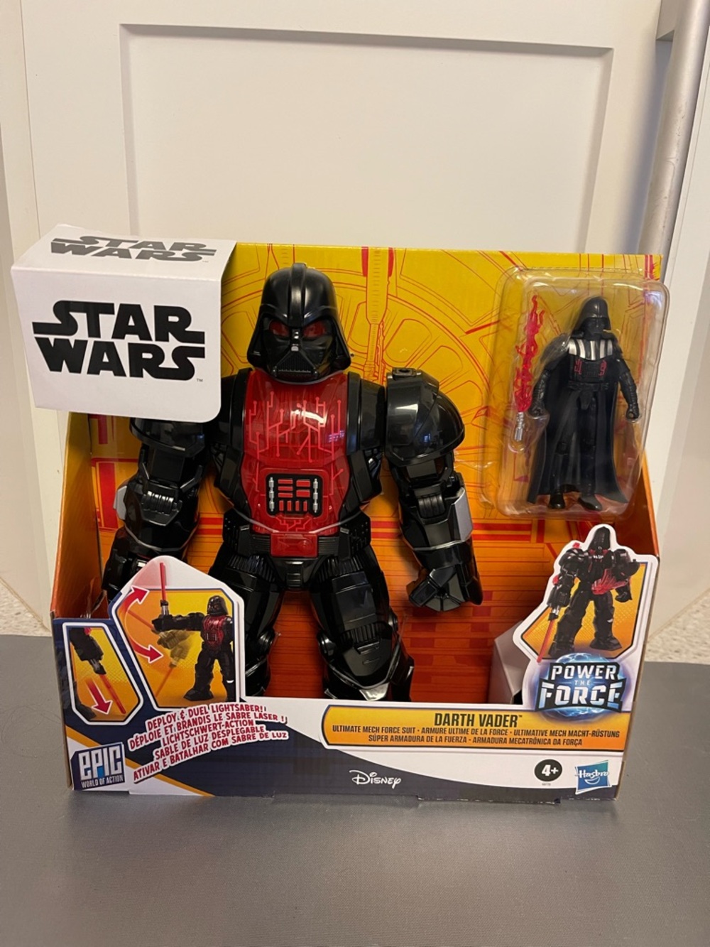 Star Wars Power of the Force Darth Vader Action Figure - Black & Red NIP